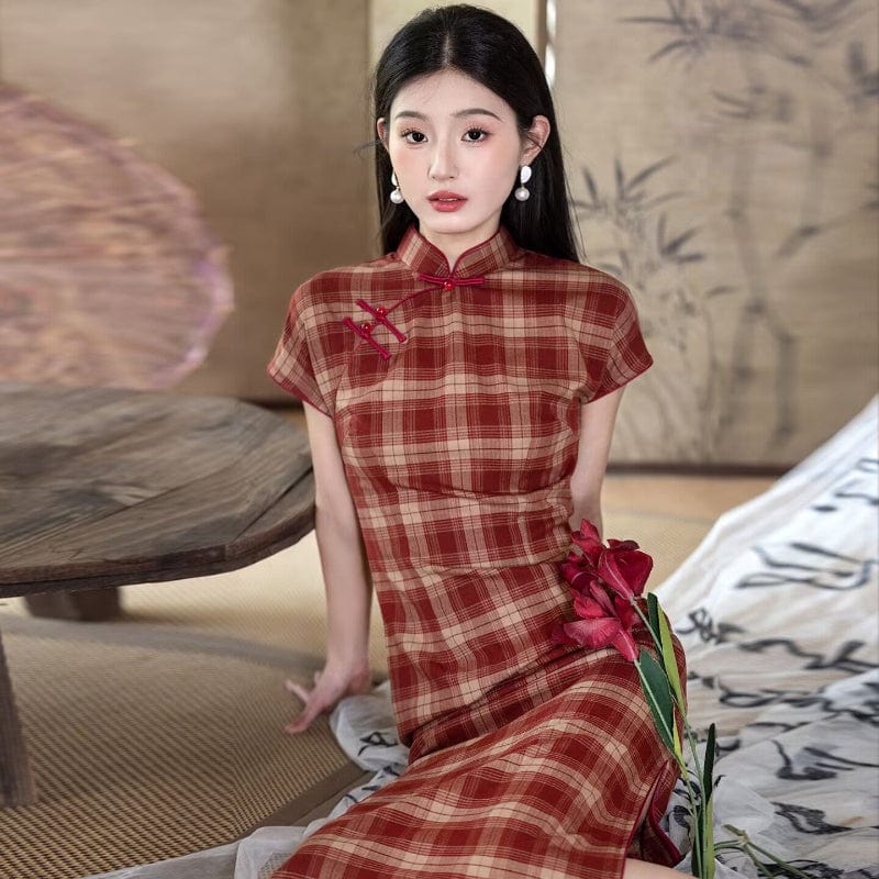 Beth and Brian Qipao-XYG Old Shanghai style, plaid pattern, red long Cheongsam