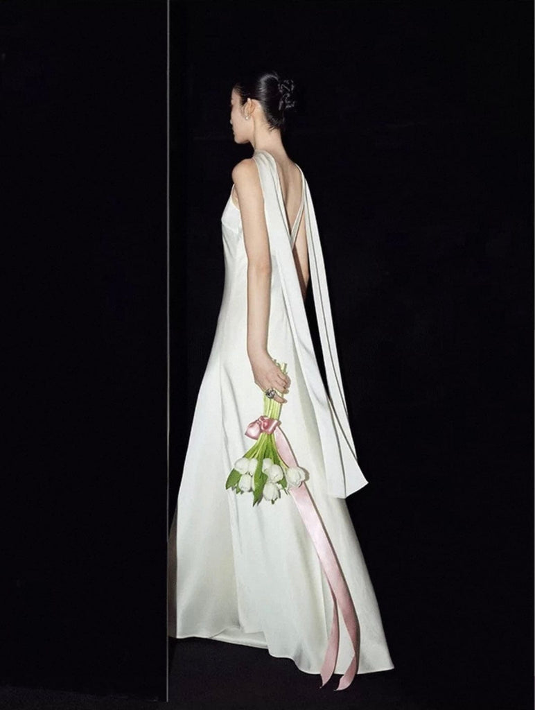 Beth and Brian Qipao-RUI Sleeveless, halter wedding white long Cheongsam