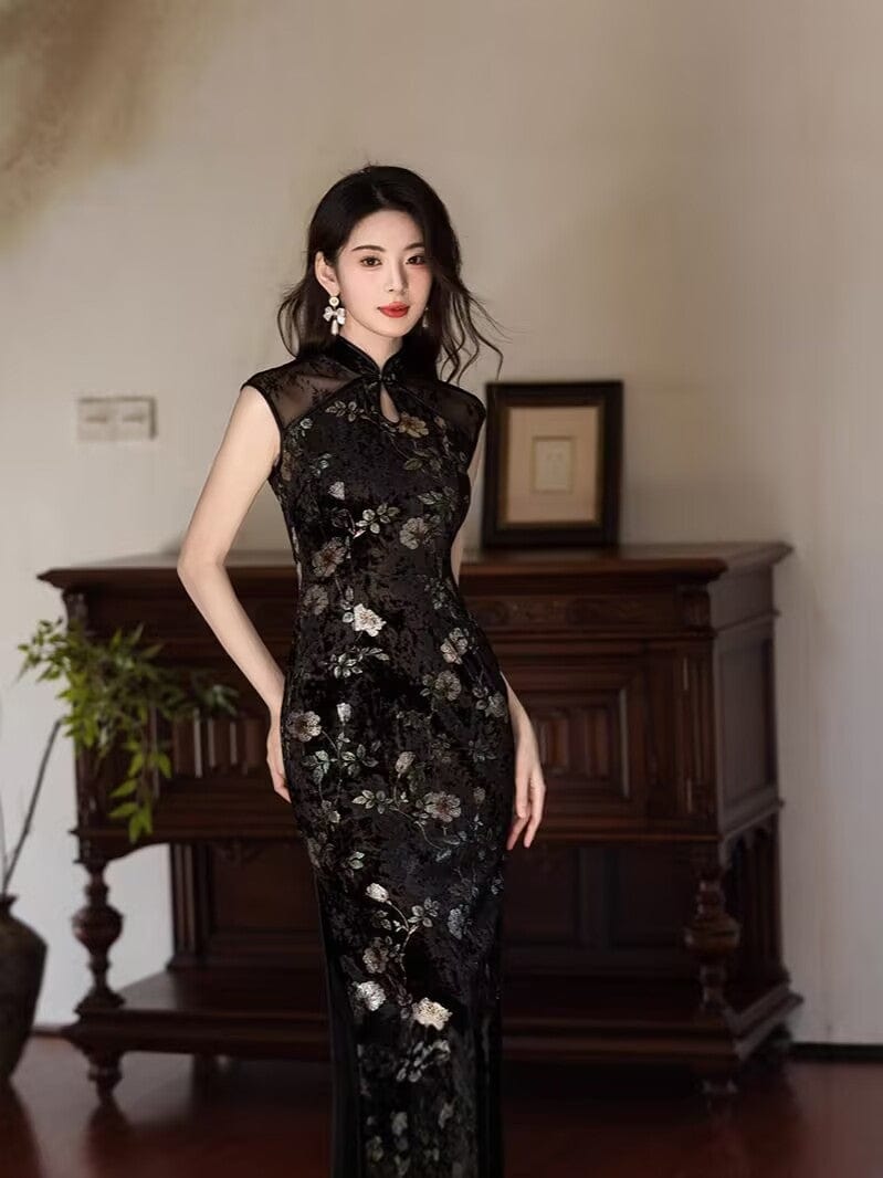 Beth and Brian Qipao-JLM New Chinese style(新中式), velvet black long Cheongsam