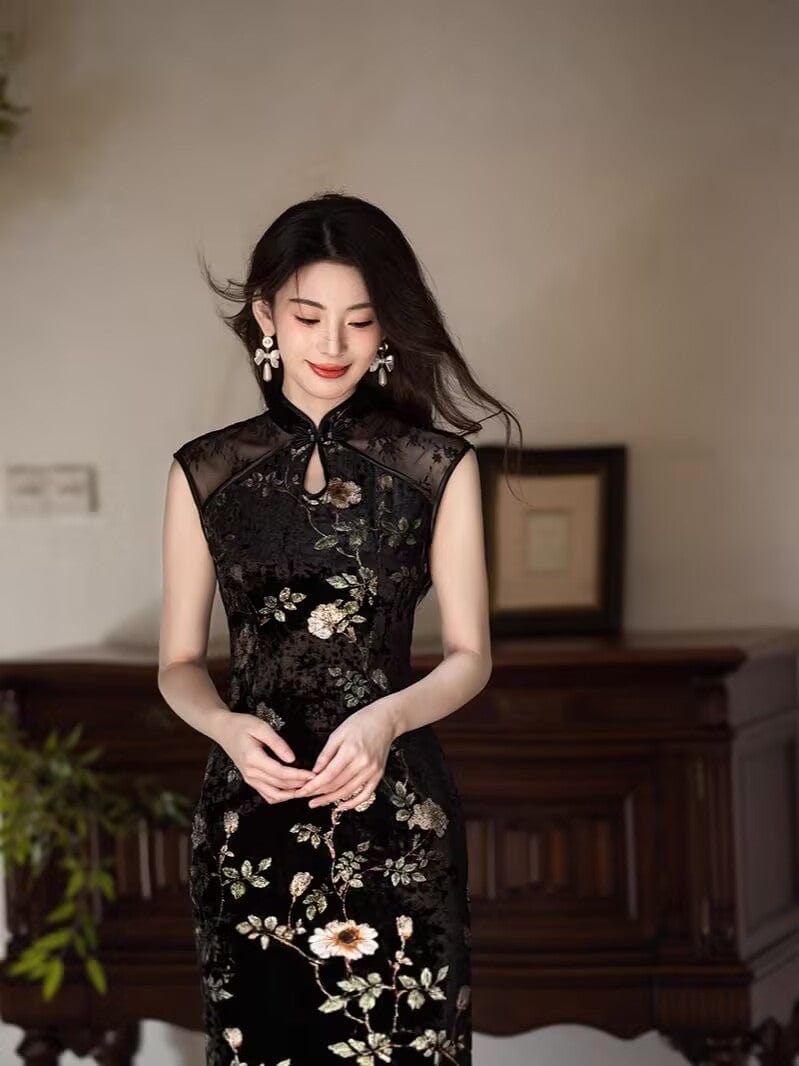 Beth and Brian Qipao-JLM New Chinese style(新中式), velvet black long Cheongsam