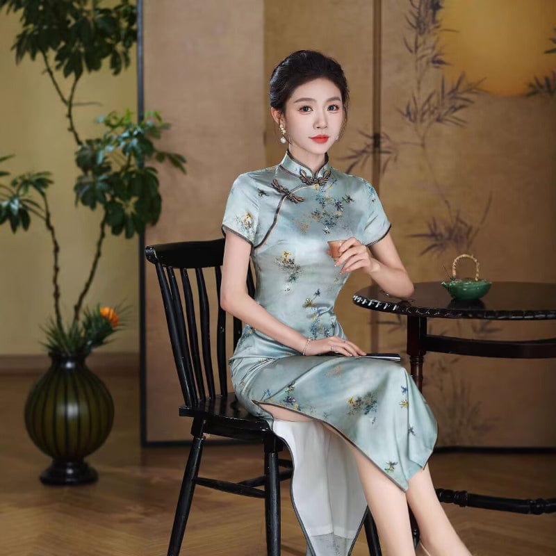 Beth and Brian Qipao-QHJS Old Shanghai style, 19 mome mulberry silk, high-end light blue long Cheongsam