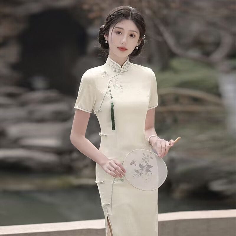 Beth and Brian Qipao-LSB Hualuo jacquard, beige midi Cheongsam