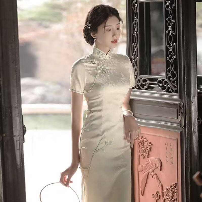 Beth and Brian Qipao-LSB Hualuo jacquard, beige midi Cheongsam