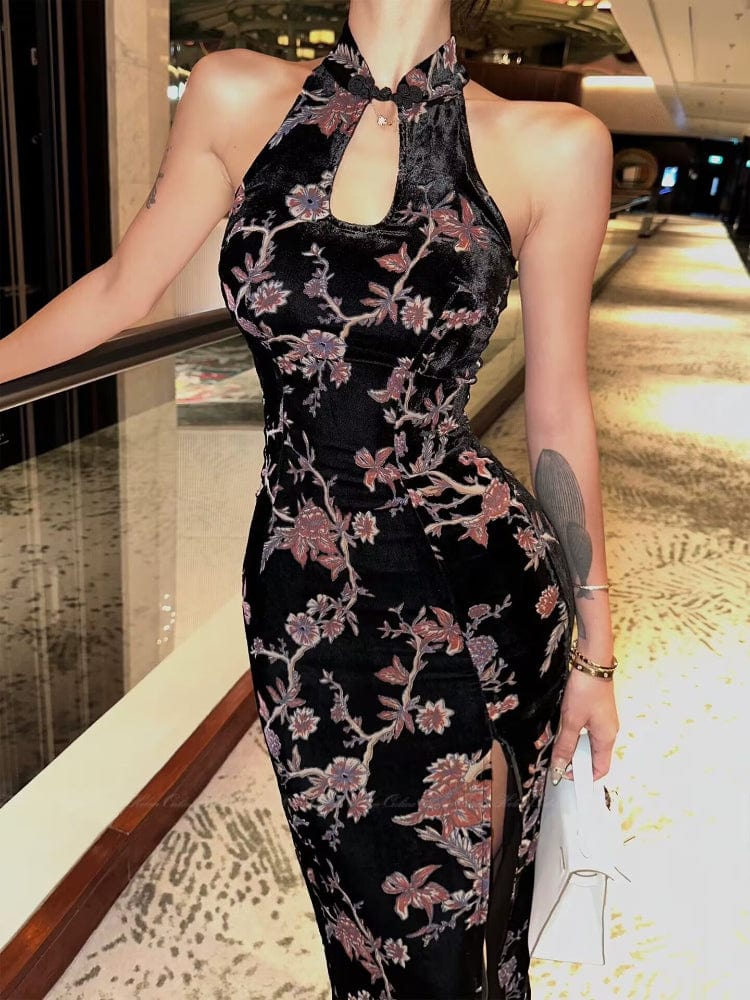 Beth and Brian Qipao-HO New Chinese style(新中式), velvet black long Cheongsam