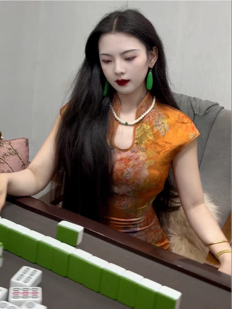 Beth and Brian Qipao-MYJ New Chinese style (新中式), floral pattern, water drop collar midi Cheongsam