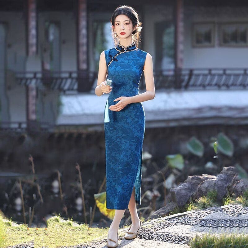 Beth and Brian Qipao-SMQ New Chinese style (新中式), floral pattern, blue long Cheongsam