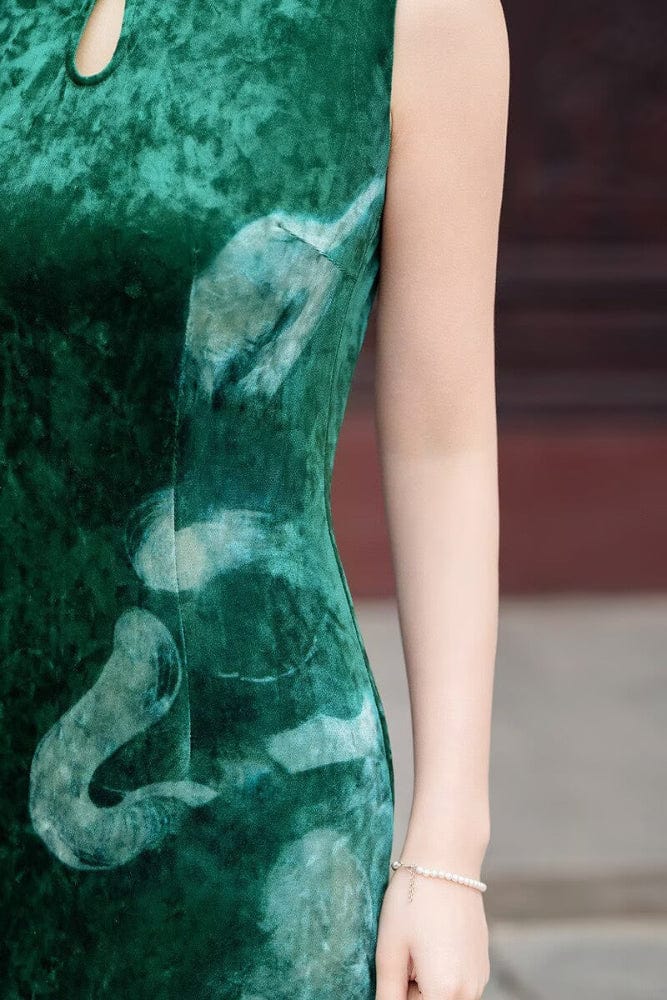 Beth and Brian Qipao-GSJ Sleeveless, water-drop collar, velvet long Cheongsam