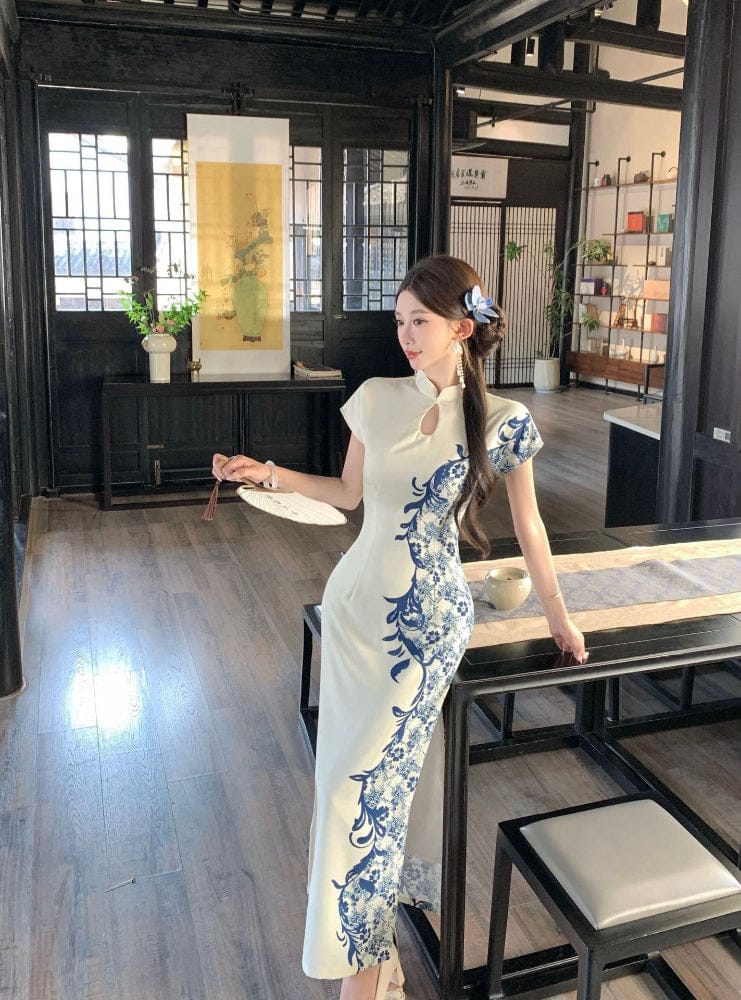 Beth and Brian Qipao-SS Blue and white porcelain pattens, water-drop collar, ramie long Cheongsam