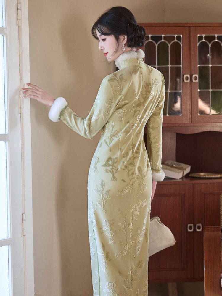 Beth and Brian Qipao-LSB Leaf pattern, jacquard fabric, green midi Cheongsam with Fur-Trimmed Sleeves