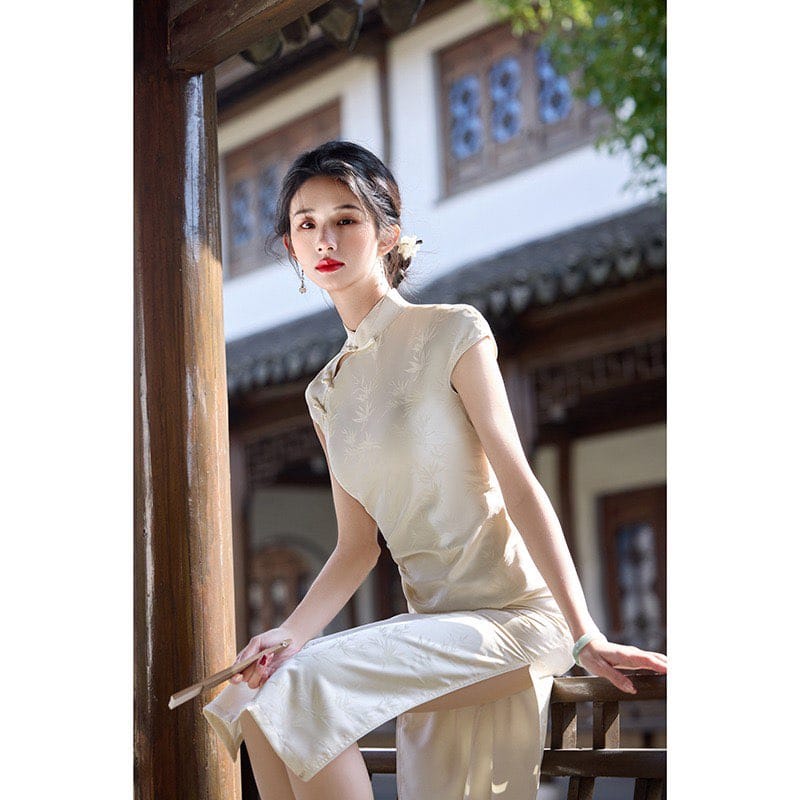 Beth and Brian Qipao-HY Bamboo leaf pattern, jacquard satin, beige midi Cheongsam