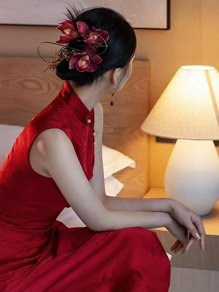 Beth and Brian Qipao-YNF Sleeveless, floral jacquard midi Cheongsam