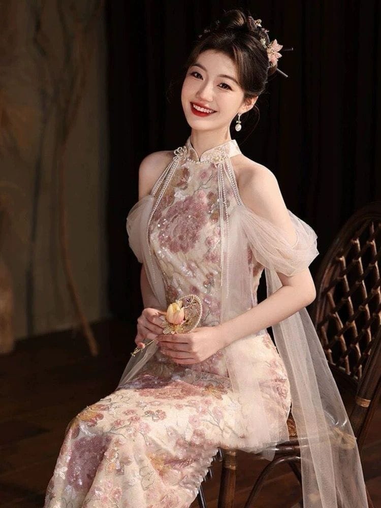 Beth and Brian Qipao-HX New Chinese style (新中式), floral pattern, sequins pink long Cheongsam