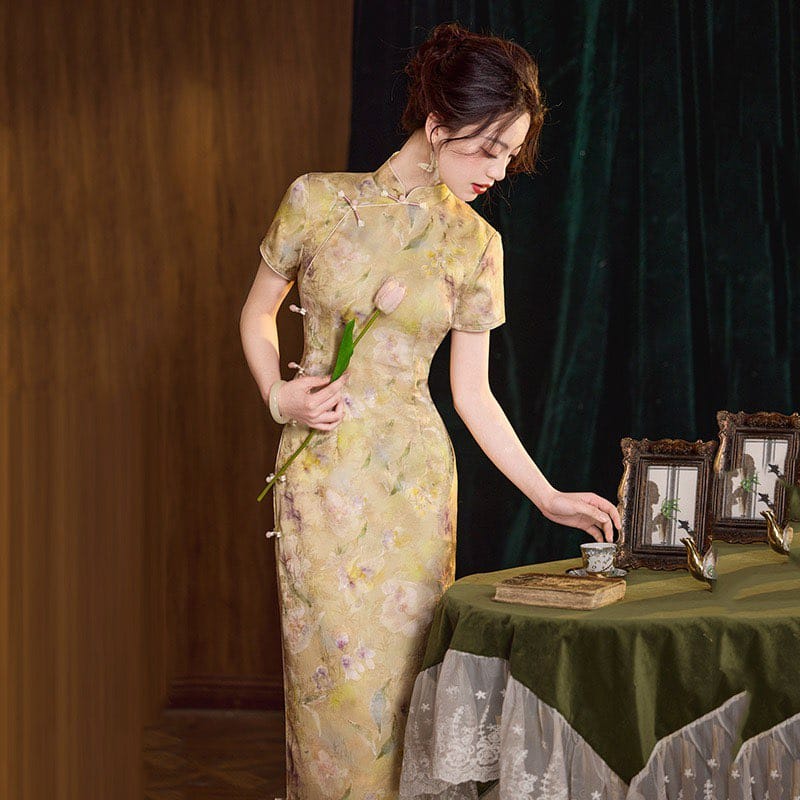 Beth and Brian Qipao-SMQ Floral pattern, jacquard satin midi Cheongsam