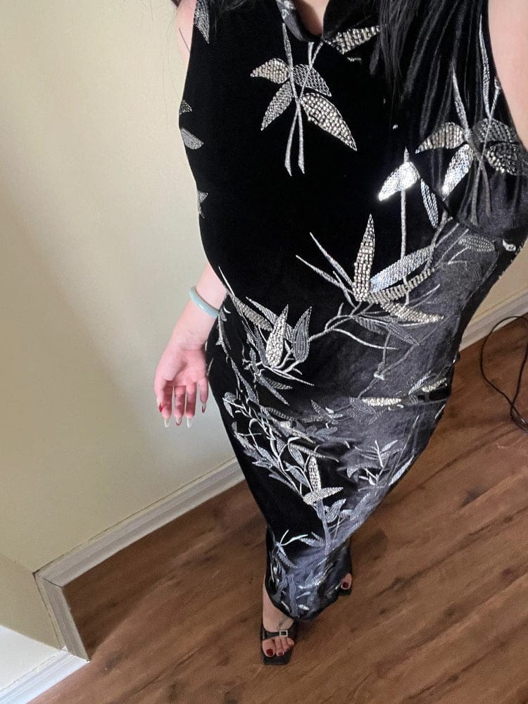 Beth and Brian Qipao-LAM Leaf embroidery, velvet black long Cheongsam