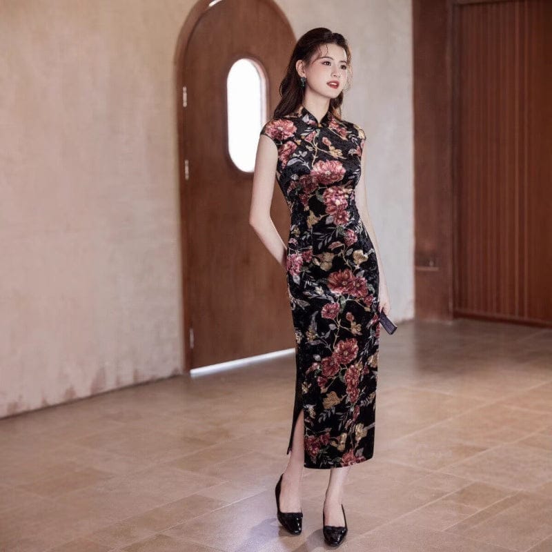 Beth and Brian Qipao-MYJ Floral pattern, velvet black long Cheongsam with raglan sleeves