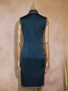 Beth and Brian Qipao-TYM 19 mome mulberry silk, High-end, dark green midi Cheongsam