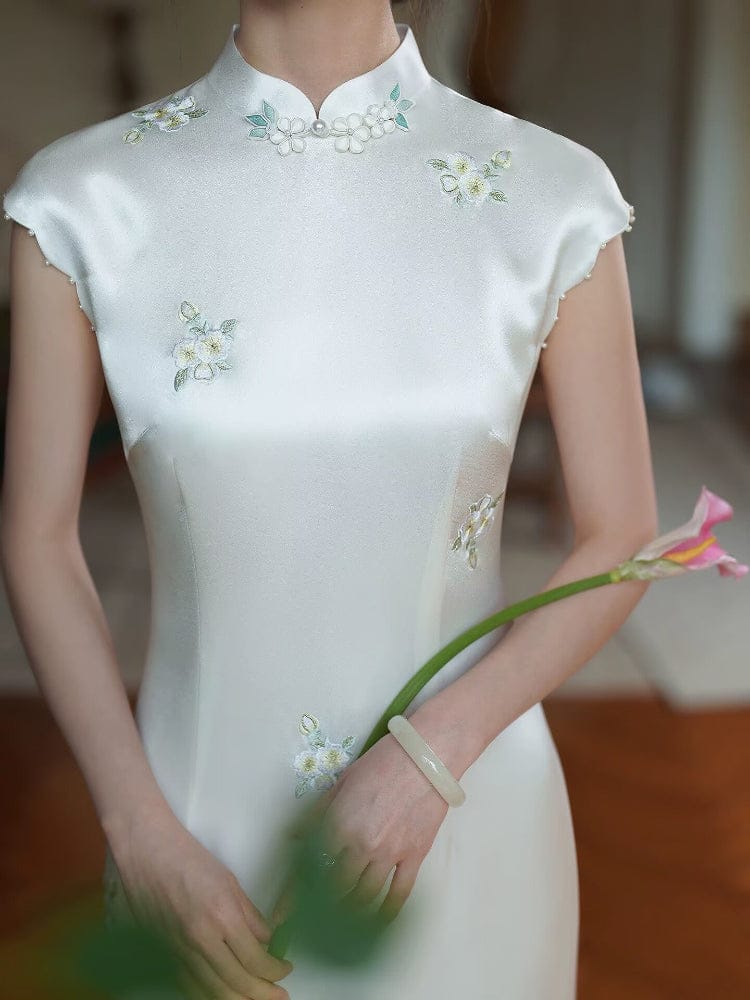 Beth and Brian Qipao-ZXF High-end, floral embroidery, white long Cheongsam
