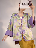 Beth and Brian Qipao-JZ Loose-Fitting, V-neck Qipao coat with flared sleeves