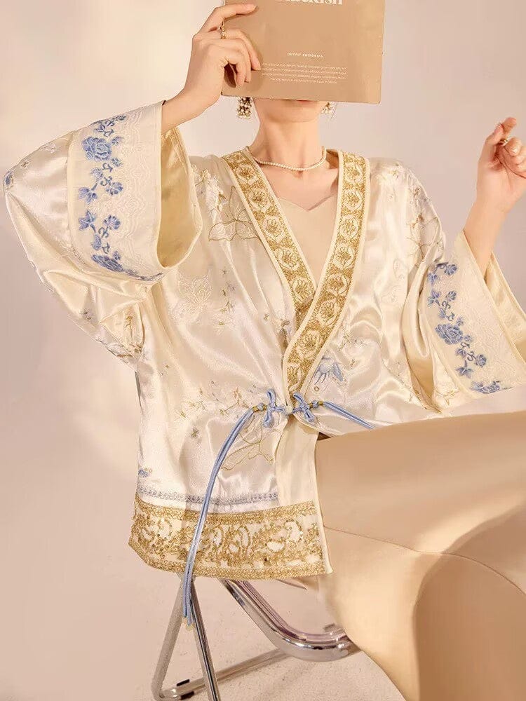 Beth and Brian Qipao-JZ Loose-Fitting Qipao Coat, V-neck, champagne Qipao Top with flared sleeves