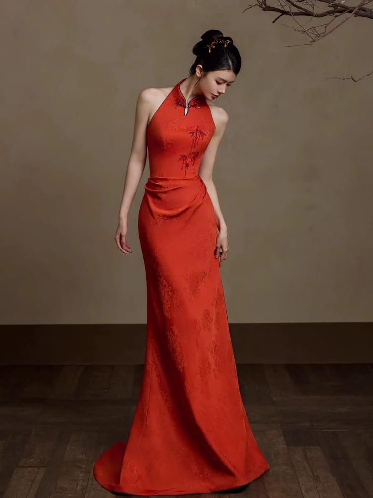 Beth and Brian Qipao-WNS Sleeveless, halter wedding fishtail Cheongsam