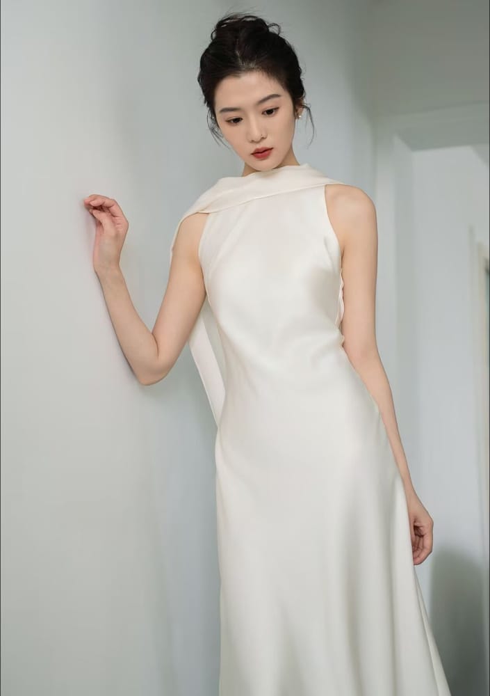 Beth and Brian Qipao-EC Bride Engagement Morning Robe, White Long Cheongsam