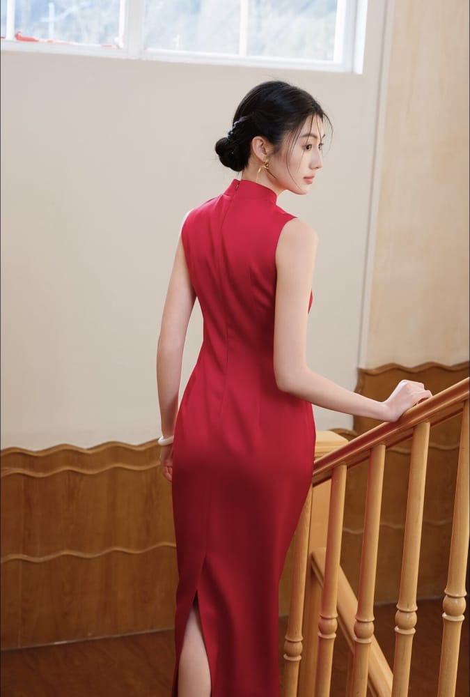 Beth and Brian Qipao-EC Floral embroidery, High-end red long Cheongsam