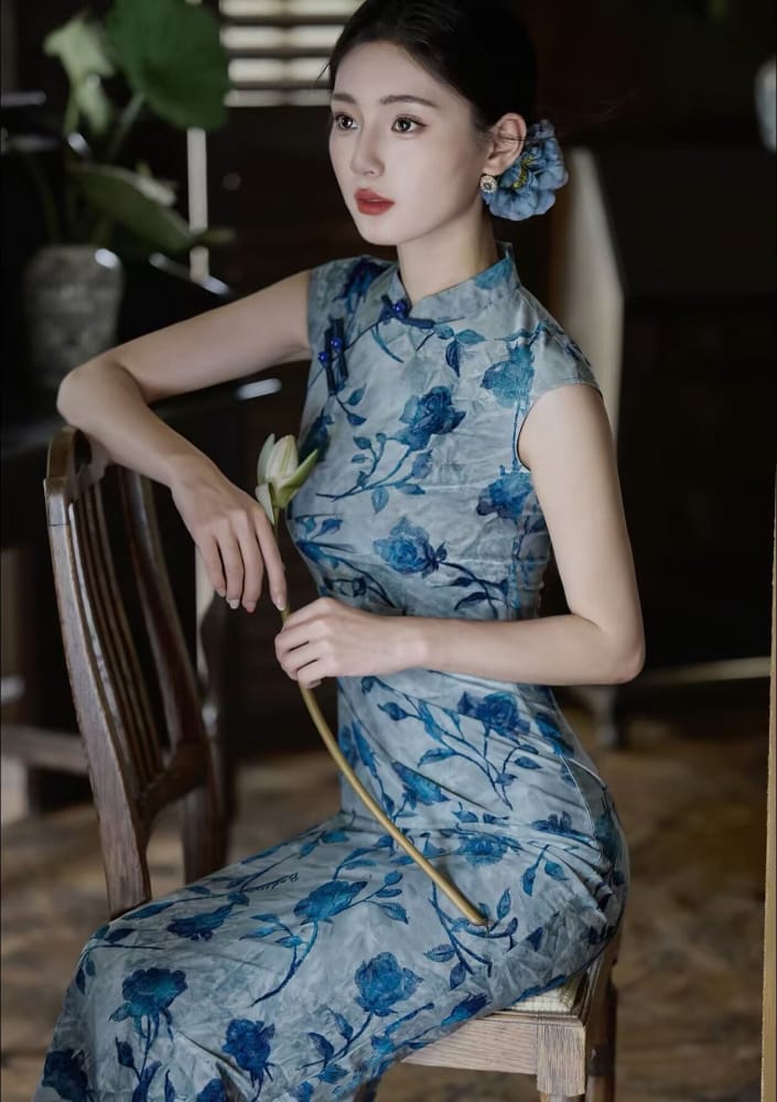 Beth and Brian Qipao-HLQ Flocking fabric, rose pattern long Cheongsam