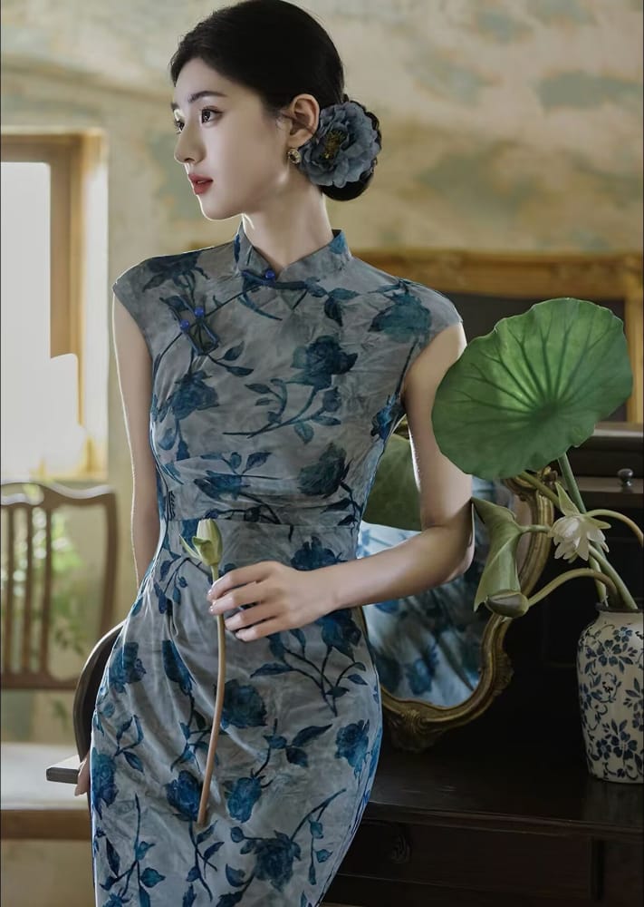 Beth and Brian Qipao-HLQ Flocking fabric, rose pattern long Cheongsam