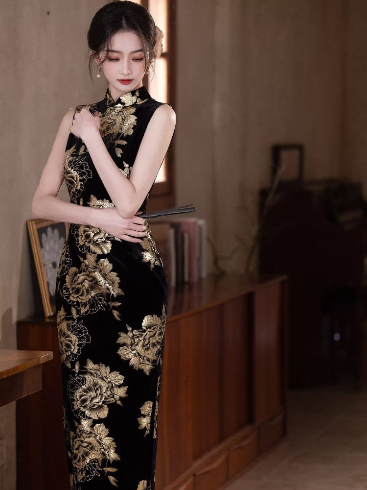 Beth and Brian Qipao-LSB Floral pattern, velvet black long Cheongsam