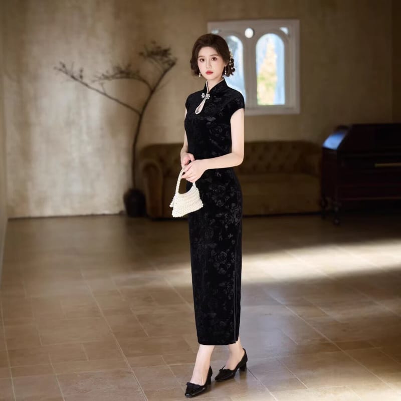Beth and Brian Qipao-MYJ Water drop collar, rose pattern long Cheongsam