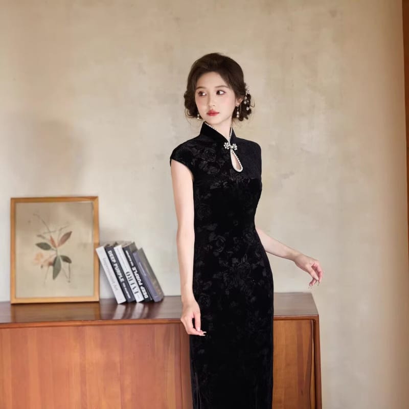 Beth and Brian Qipao-MYJ Water drop collar, rose pattern long Cheongsam