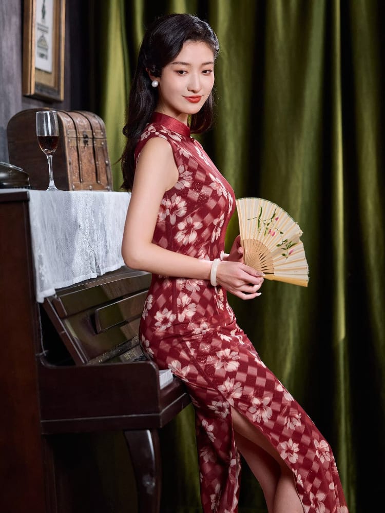 Beth and Brian Qipao-XLY Old Shanghai style, plaid and floral pattern, red long Cheongsam