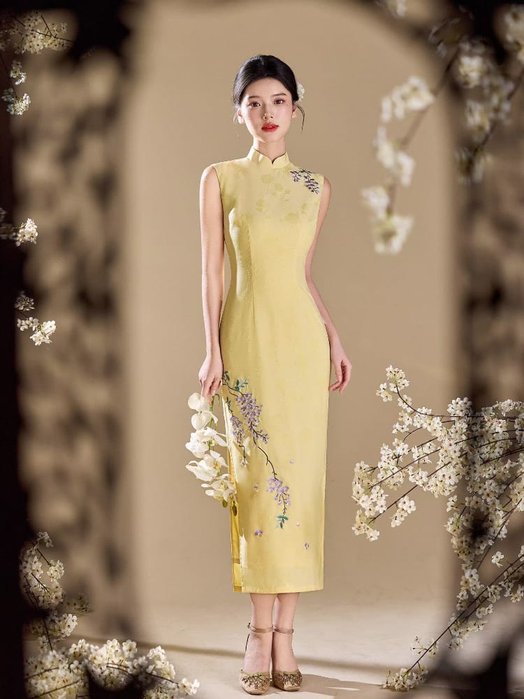 Beth and Brian Qipao-LSB Floral pattern, jacquard satin midi Cheongsam