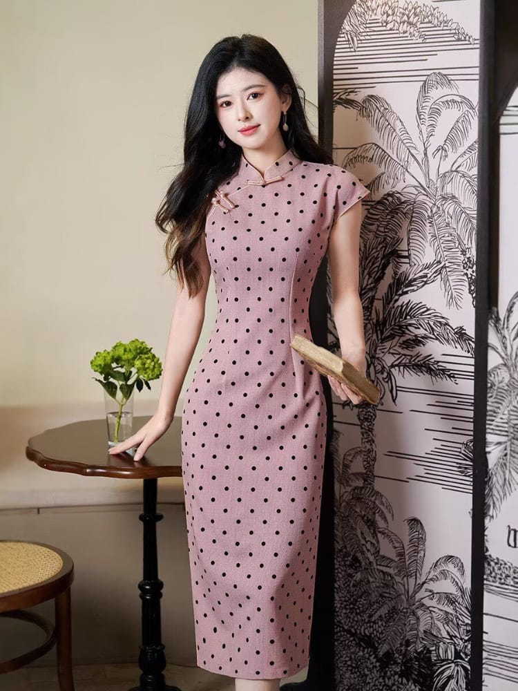 Beth and Brian Qipao-TX Polka Dot Pattern, Retro Literary Mid-length Cheongsam