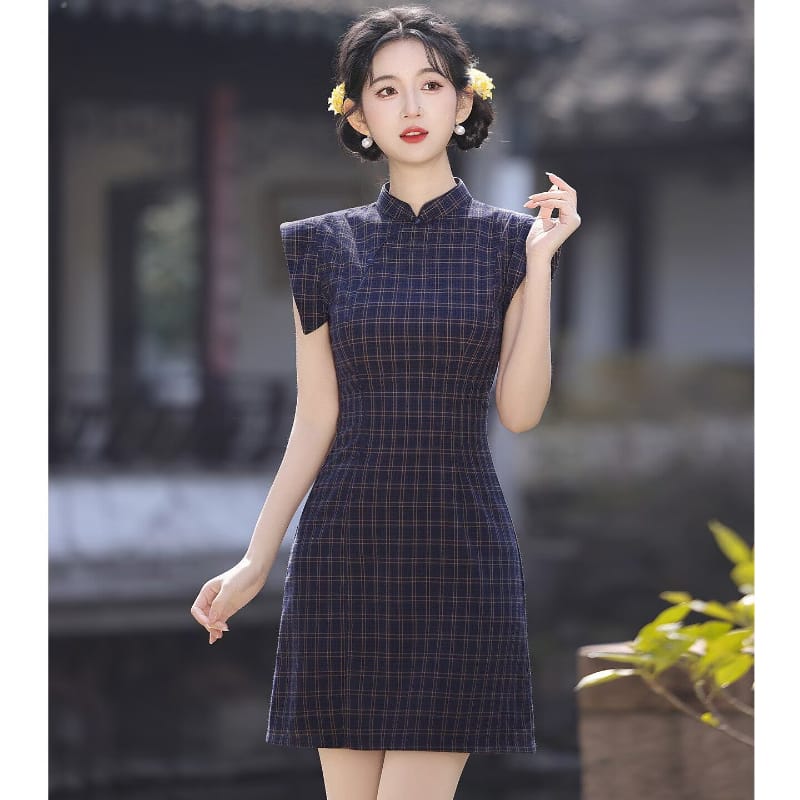 Beth and Brian Qipao-LSB Flutter sleeves, plaid pattern, retro mini Cheongsam