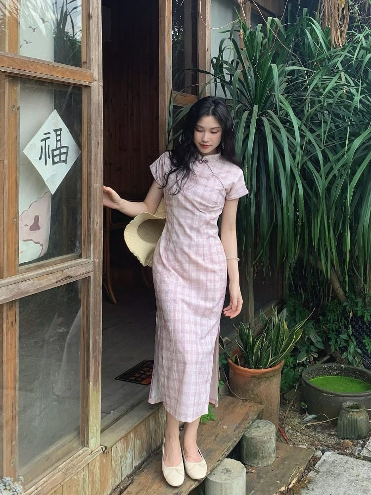 Beth and Brian Qipao-LSB Embossed Cotton-Polyester Blended Fabric, plaid pink midi Cheongsam