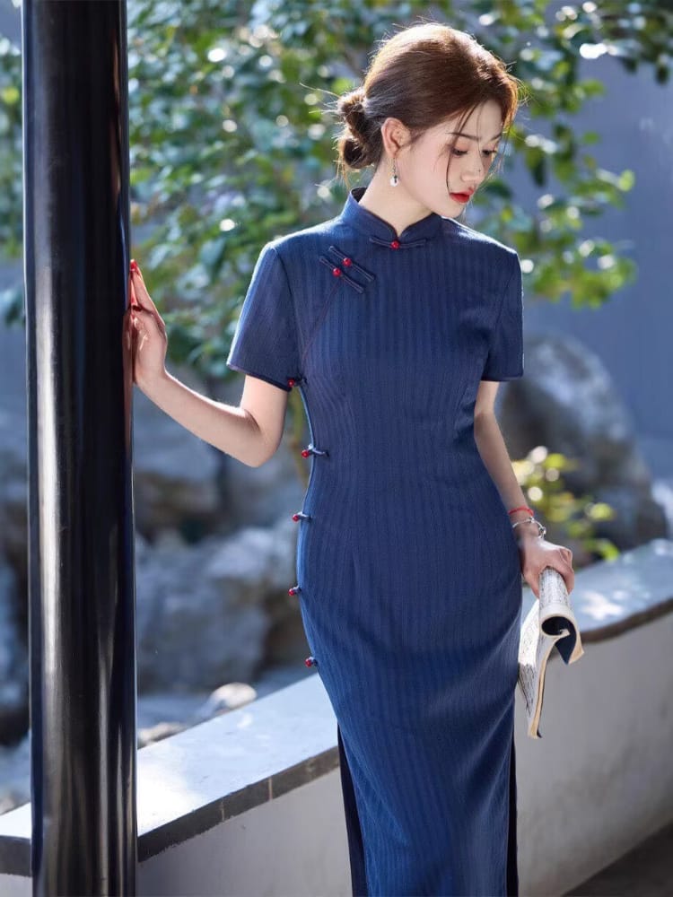 Beth and Brian Qipao-SWW Clara Indigo Bamboo Linen(仿竹节麻) Cheongsam with Mandarin Collar