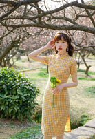 Beth and Brian qipao-ZAYS Yellow Gingham Cotton Midi Cheongsam