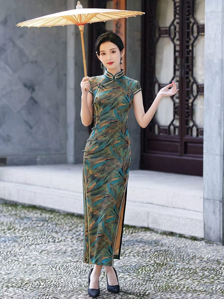 Beth and Brian Qipao-XLY June Retro Leaf‑Print, 19 Mome Mulberry Silk Long Cheongsam With Cap Sleeves