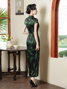 Beth and Brian Qipao-XLY 19 mome mulberry silk, high end green long Cheongsam