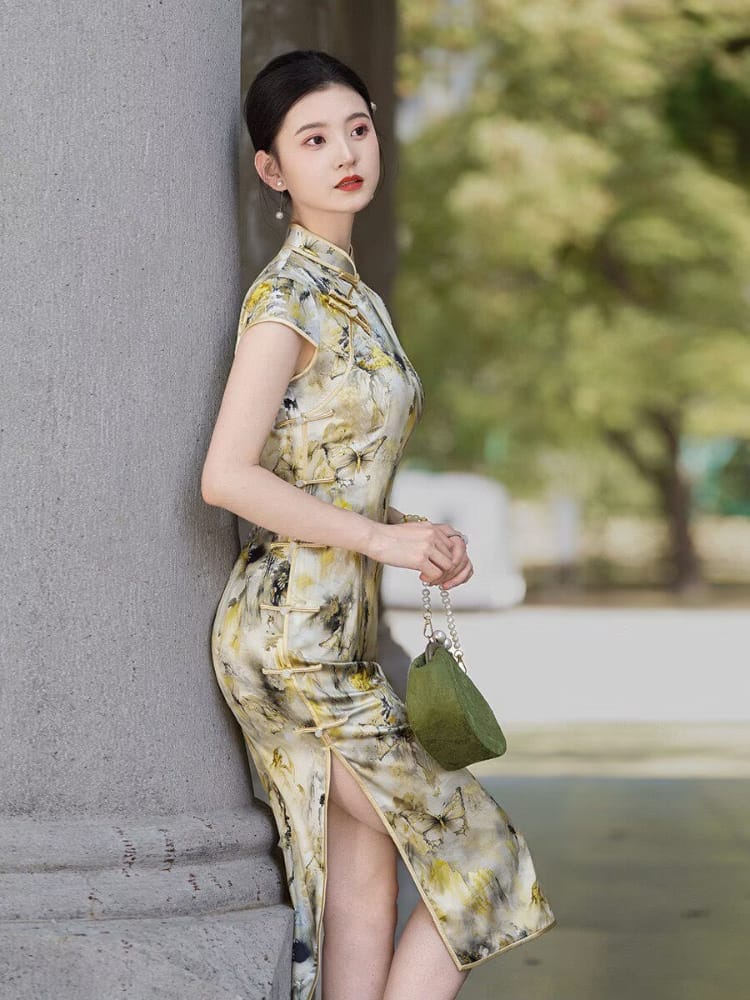 Beth and Brian Qipao-XLY Anna Ink‑Wash Landscape Pattern, High End 19 Mome Mulberry Silk Midi Cheongsam
