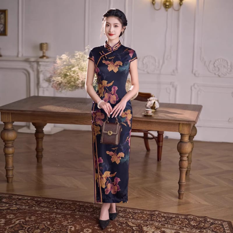 Beth and Brian Qipao-XLY Clara Vintage Floral 19 Momme Mulberry Silk Long Cheongsam