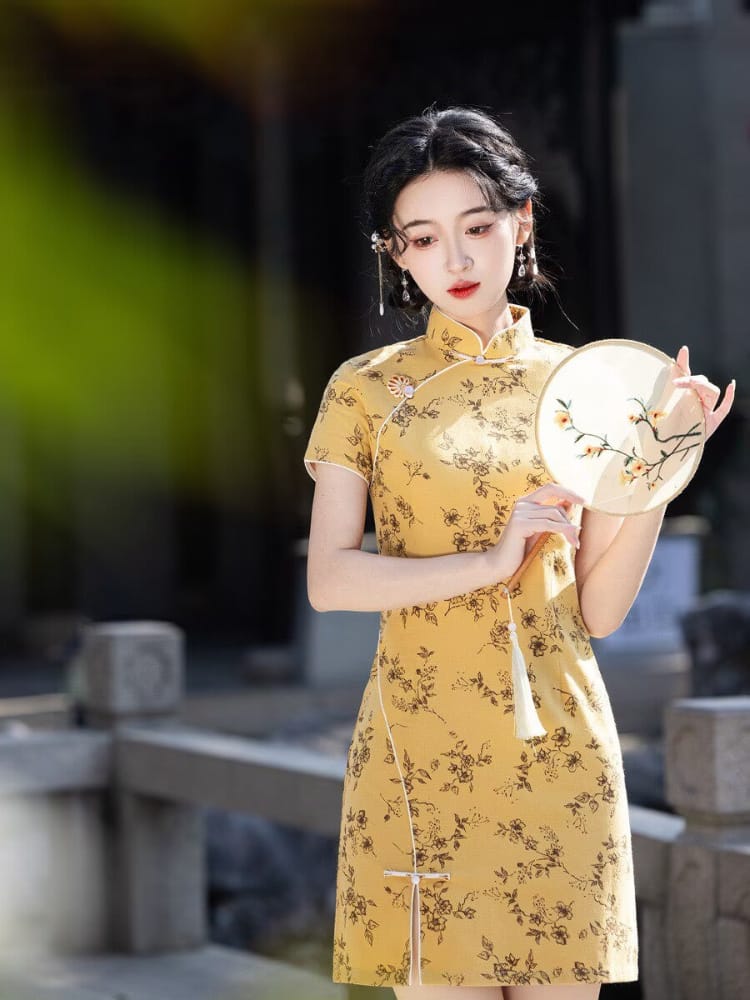 Beth and Brian Qipao-MYJ Zoe Vintage Scattered Floral Vine Print Mini Qipao Dress