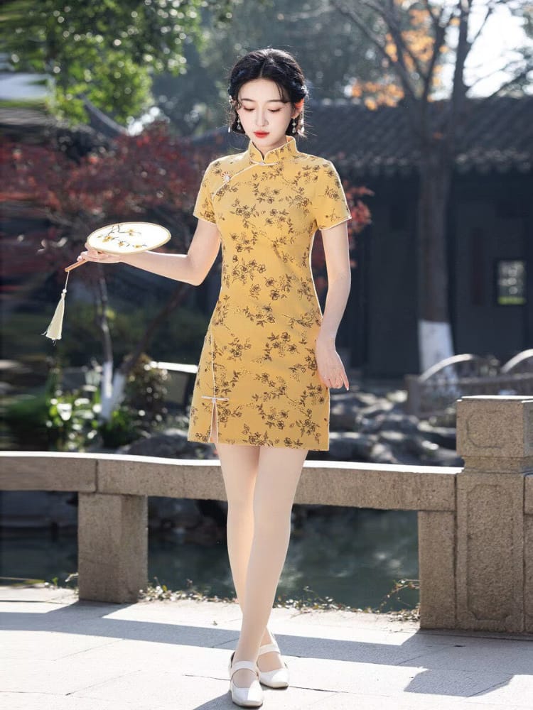 Beth and Brian Qipao-MYJ Zoe Vintage Scattered Floral Vine Print Mini Qipao Dress