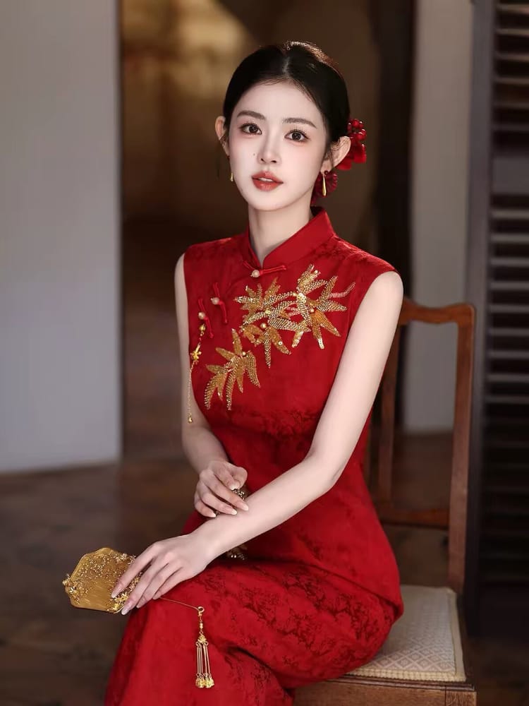 Beth and Brian Qipao-QHM Ivy Sleeveless Wine Red Cheongsam with Golden Bamboo Embroidery