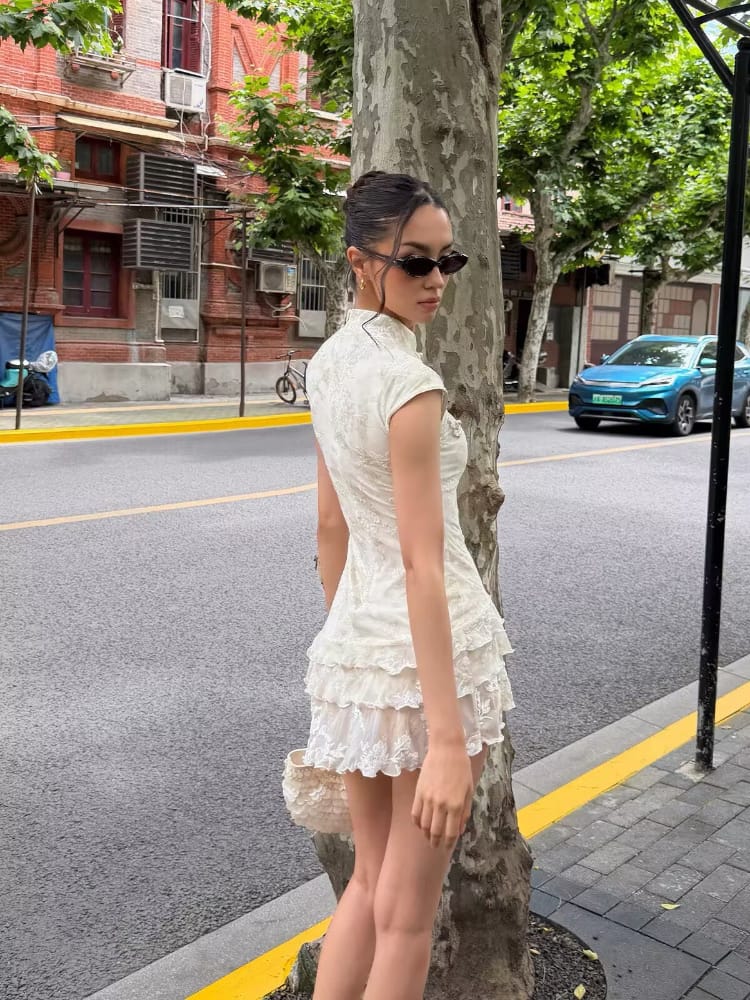 Beth and Brian Qipao-FYW Luna Floral Mini Cheongsam with Lace Ruffle Hem
