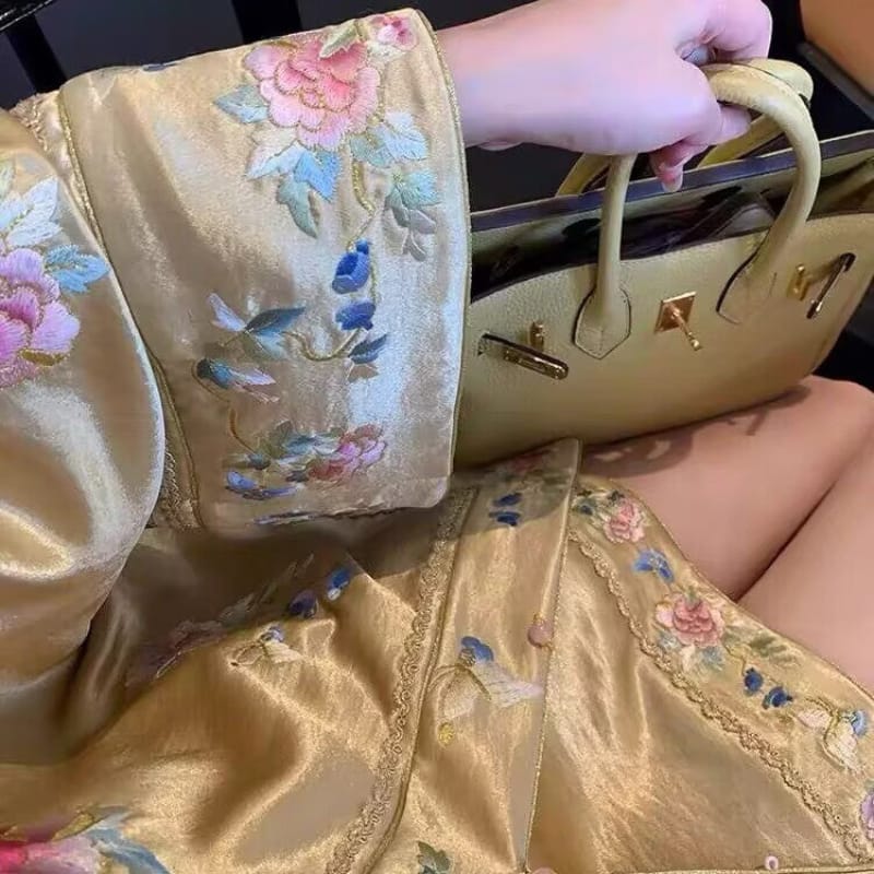 Beth and Brian Qipao-AYE Hazel Loose Fitting Peony Embroiderey Tang Suit Two-Piece Set