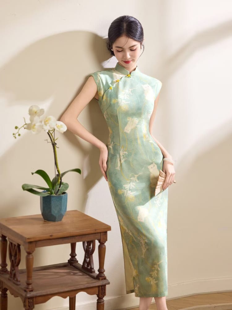 Beth and Brian Qipao-MYJ Sophie's Mid-Length Cheongsam with Cat & Floral Print
