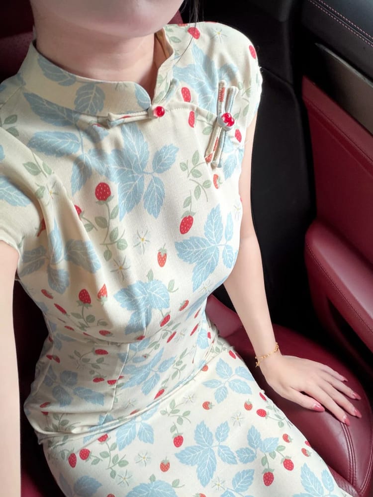 Beth and Brian Qipao-LSB Hazel Strawberry Print Beige Midi Cheongsam