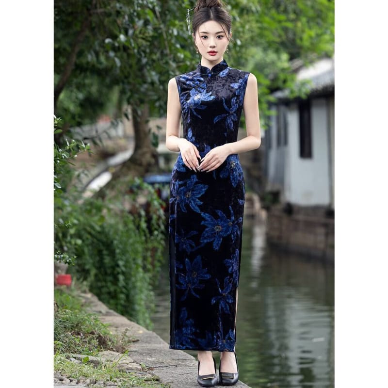 Beth and Brian Qipao-LY Sophia Sleeveless Floral Velvet Dark Blue Long Cheongsam